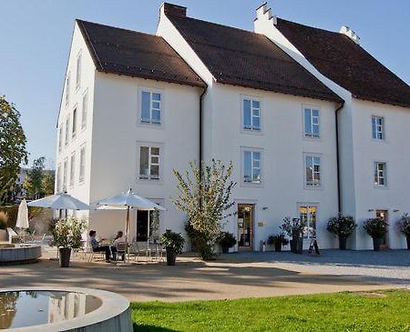 Hotel Castle Garden Binningen Екстер'єр фото